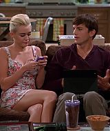 TwoAndHalfMen-S10E04-371.jpg