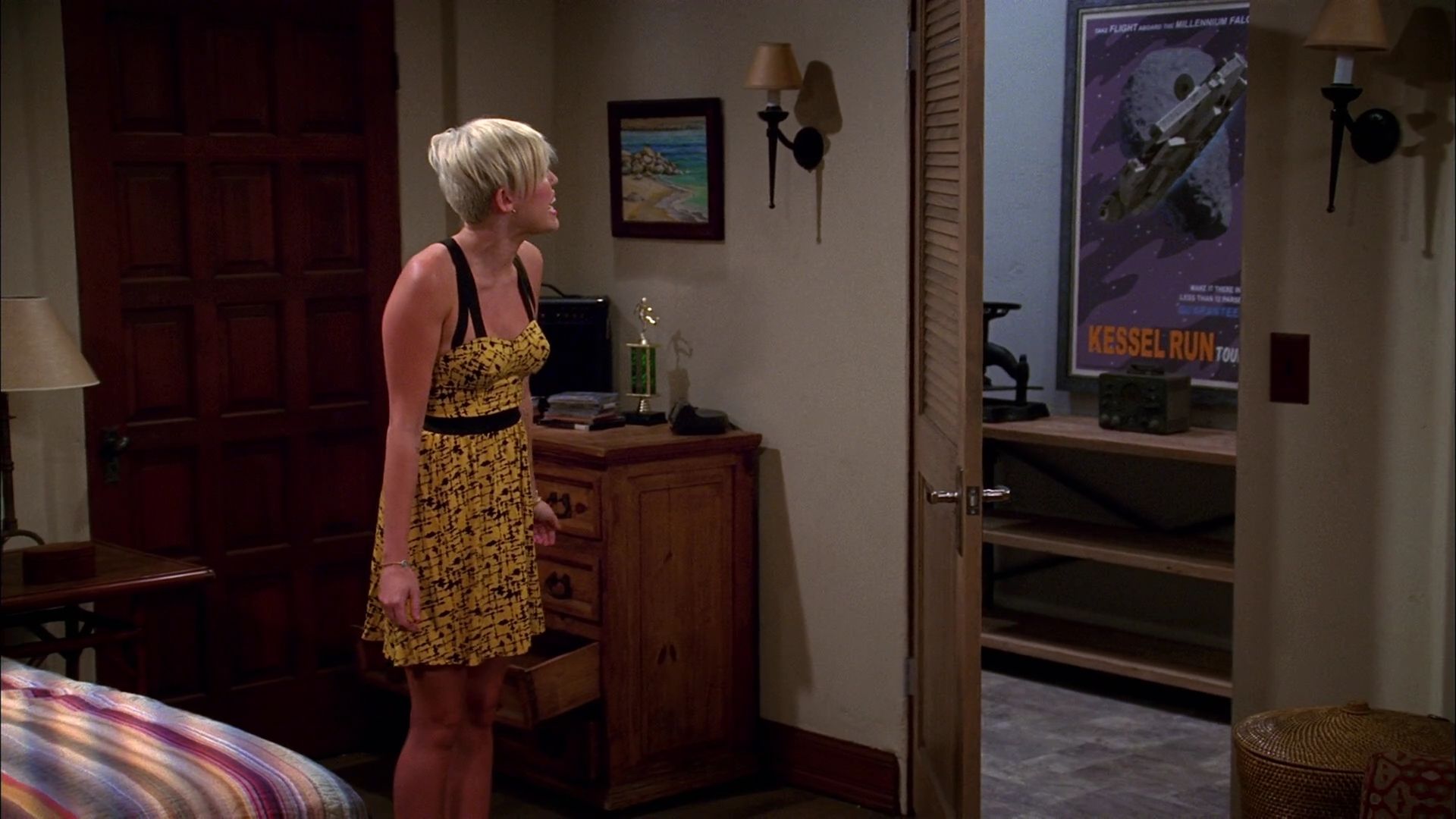 TwoAndHalfMen-S10E07-134.jpg