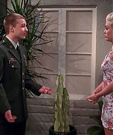 TwoAndHalfMen-S10E07-010.jpg