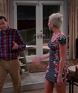 TwoAndHalfMen-S10E07-033.jpg