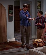 TwoAndHalfMen-S10E07-036.jpg