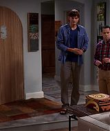 TwoAndHalfMen-S10E07-038.jpg