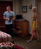 TwoAndHalfMen-S10E07-119.jpg