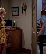 TwoAndHalfMen-S10E07-133.jpg